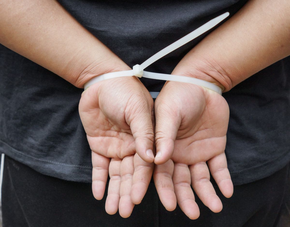 Elraboltak egy lányt, nem találod ki, ki volt a tettes