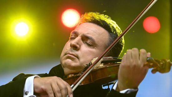 Vasárnap megnézheted Mága Zoltán XV. jubileumi Budapesti Újévi Koncertjét a tévében