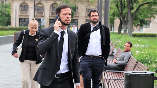 Tordai Bence megerősítette, a baloldal továbbra is szállítana fegyvereket Ukrajnába Tordai Bence megerősítette, a baloldal továbbra is szállítana fegyvereket Ukrajnába