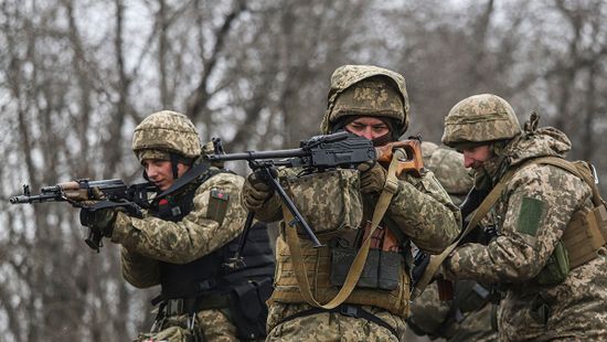 Valósággal vadásznak a hadköteles férfiakra Ukrajnában - Videó!