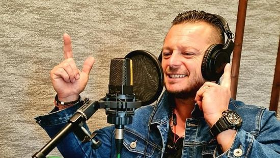 Gyászol a Muzsika TV sztárja: „Becsuktad az ajtót és máshol vártak téged, tárt karokkal” Gyászol a Muzsika TV sztárja: „Becsuktad az ajtót és máshol vártak téged, tárt karokkal”