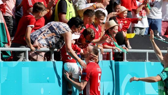 Szörnyű hírt kapott Marco Rossi, megsérült az alapember