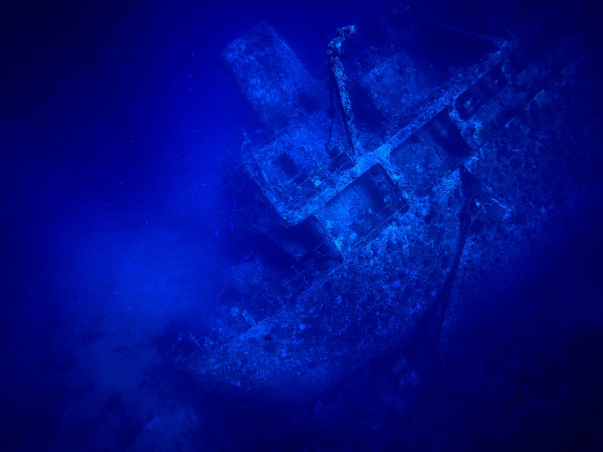hajóroncs tengeralattjáró Titanic sablon illusztráció