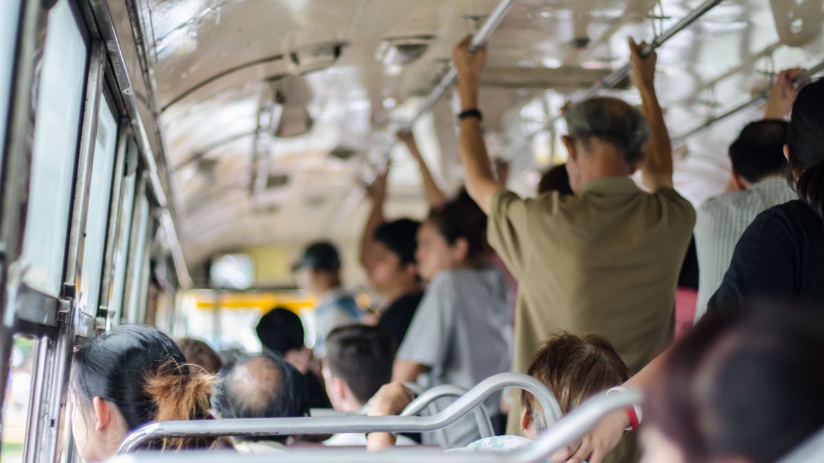 tömegközlekedés, busz, távolsági busz, tömeg, Shutterstock 299550965