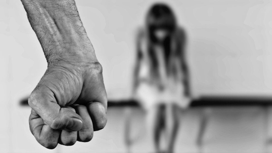 Nevelt lányát és unokáját is szexuálisan bántalmazta a mosonmagyaróvári férfi