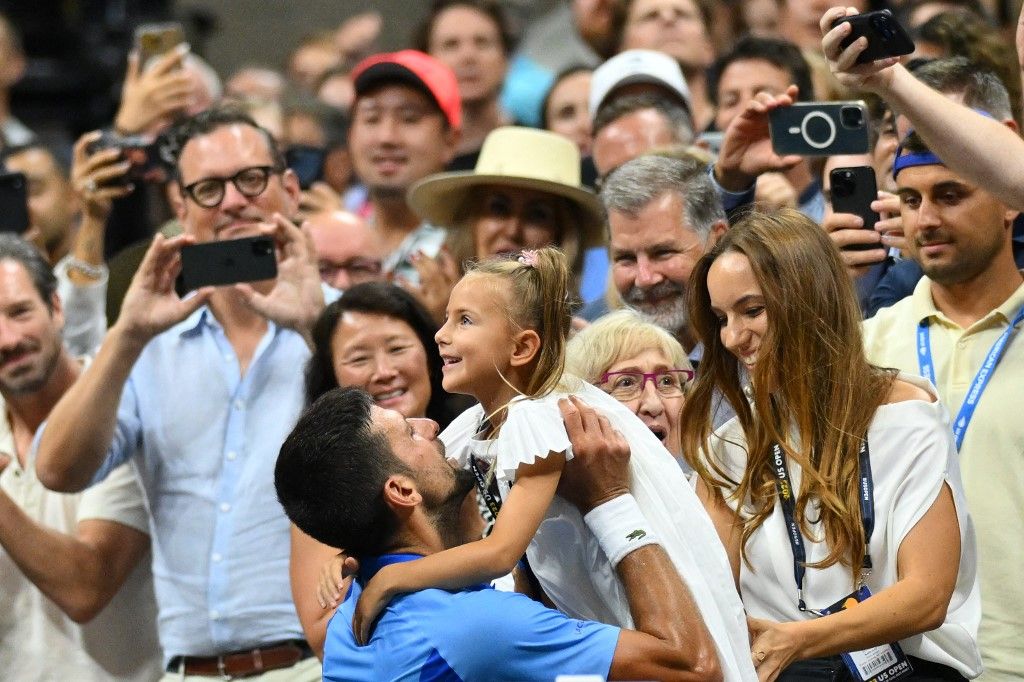 Djokovics a meglepő helyre ült kislányától, Tarától kapott energiát a nehézségek legyőzéséhez
