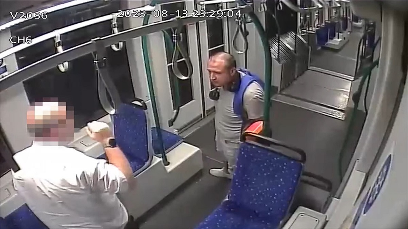Megvertek egy villamosvezetőt a Széll Kálmán téren – Videó