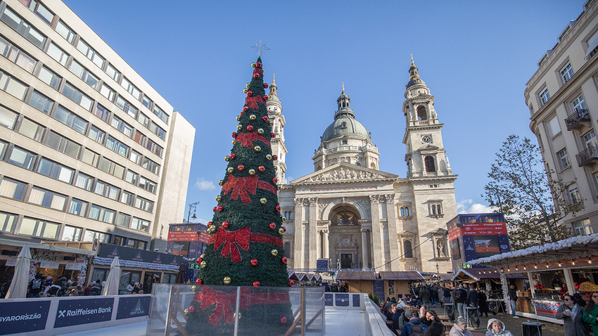 Európa legszebb karácsonyi vására a Bazilikánál.