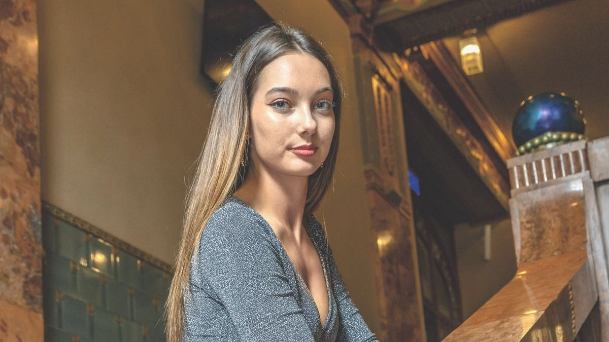 Hunyadi Donatella félmeztelen fotóval kívánt boldog húsvétot