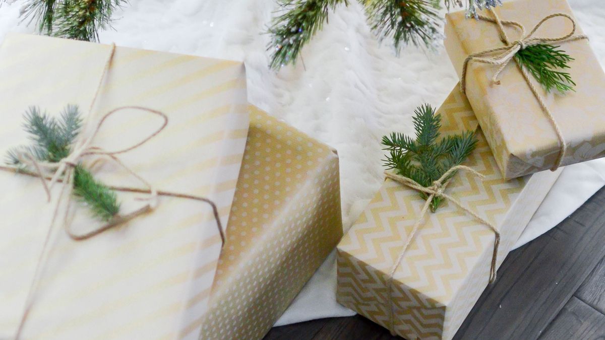 karácsonyi ajándékok, csomagolópapír