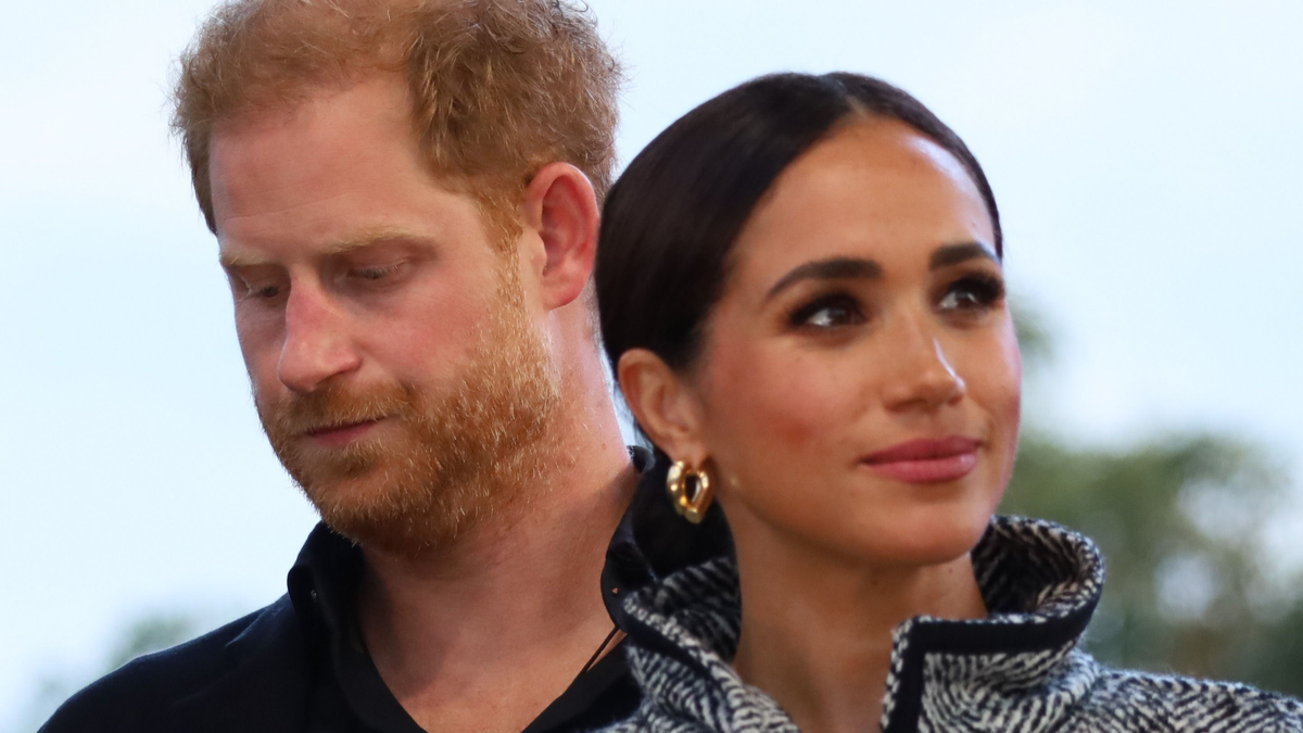 Durván megalázta Harry herceget és Meghan Markle-t a palota
