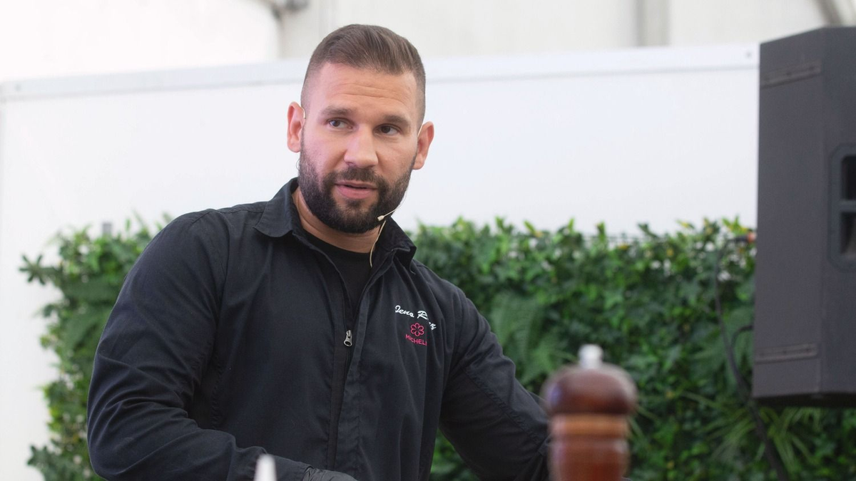 Szörnyű dolog történt Rácz Jenővel és feleségével, nagyon kiakadt a sztárséf