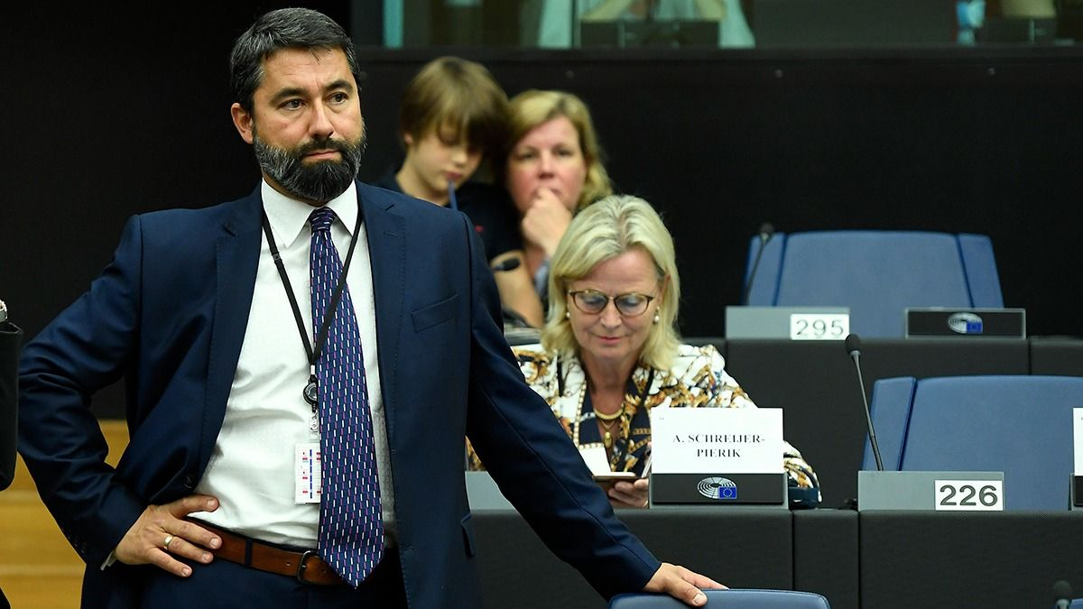 Hidvéghi Balázs: Az Európai Parlament szélsőséges irányba mozdult el