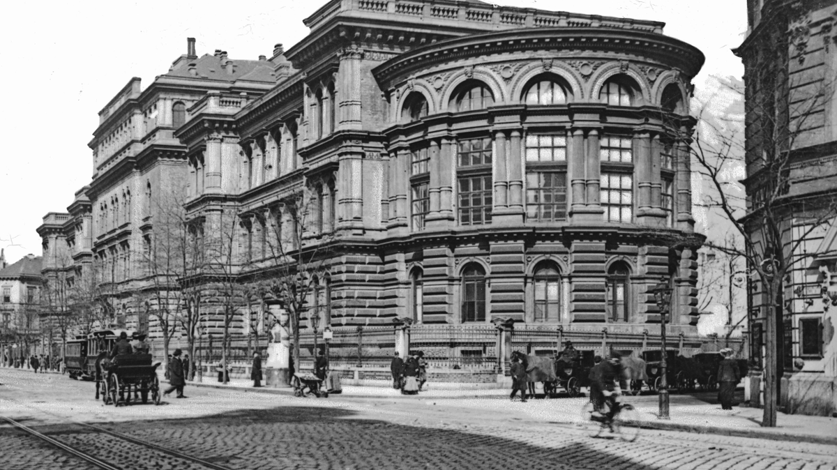 Adót vetett ki Budapest a kerékpárokra – 27 ezer forintot bringánként – Galéria