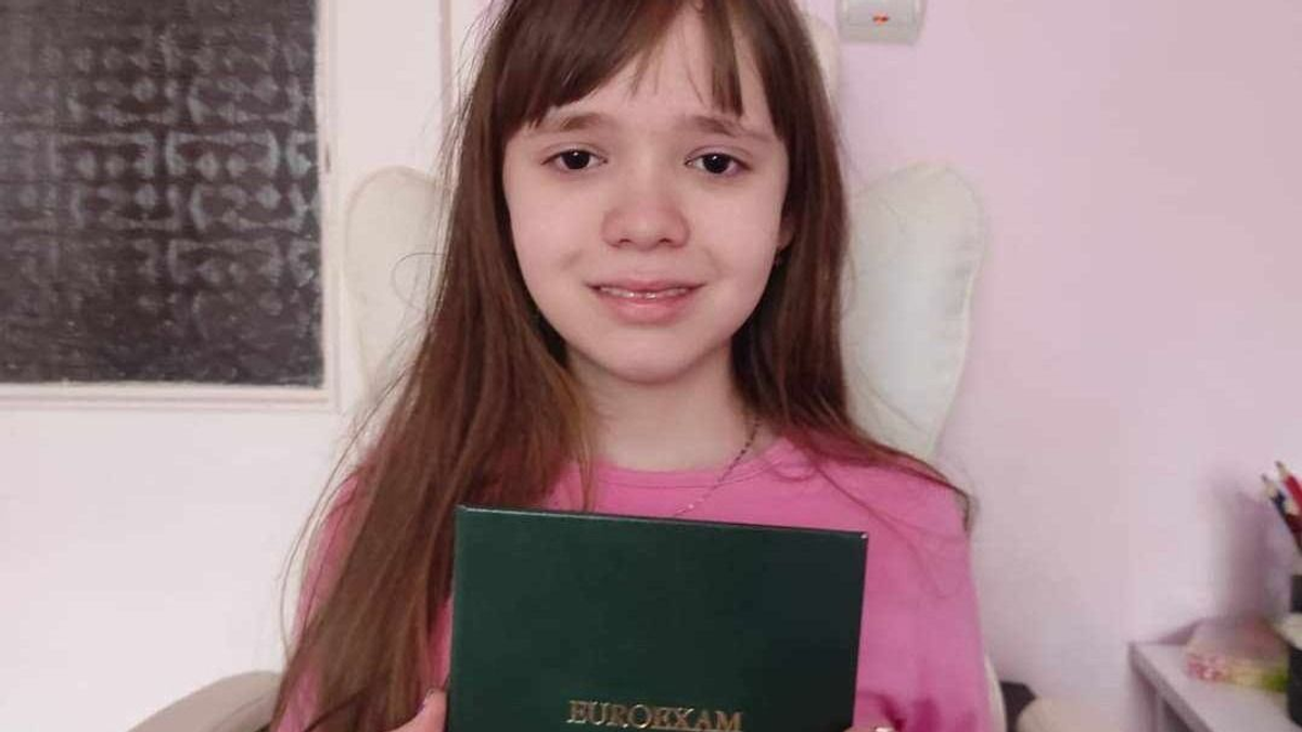 „A klinikán angol lánynak szólítják” – tízévesen nyelvvizsgát tett a leukémiával küzdő Tamara