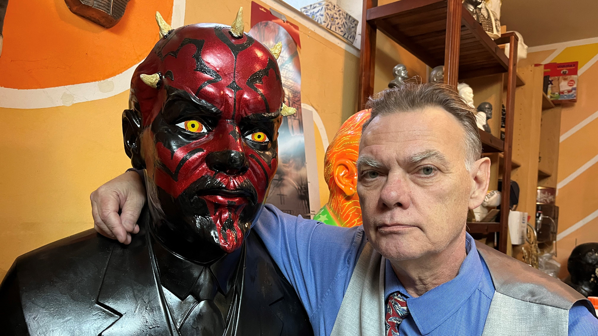 Lenin szoborból Star Wars főgonosz - különleges alkotásokat készít egy magyar orvos