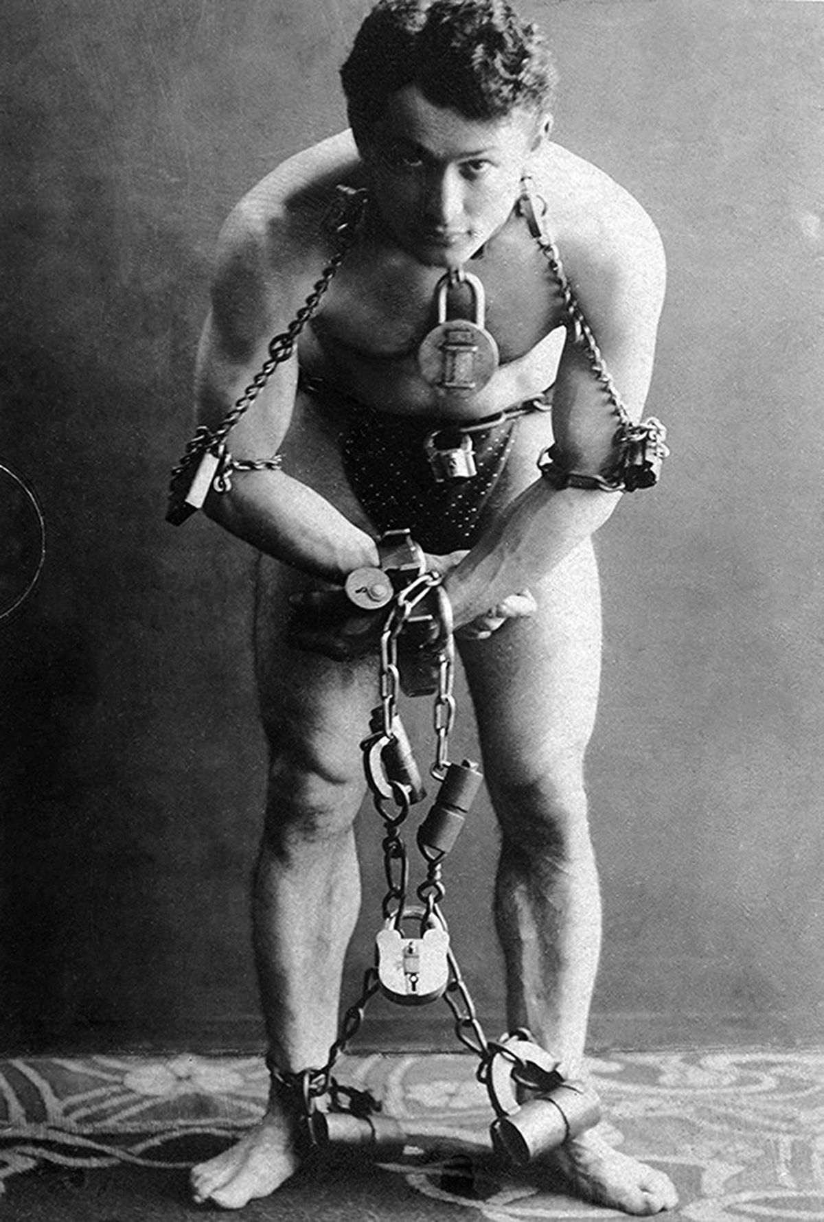 Houdini Portrait in Chains
