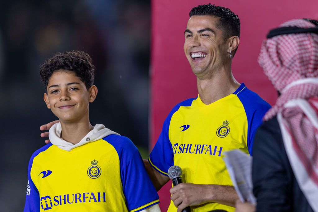 Cristiano Ronaldo és legidősebb fia, Cristiano Junior: a gyerek bajnoki címr evezette az Al-Nasszrt, az apa képtelen rá