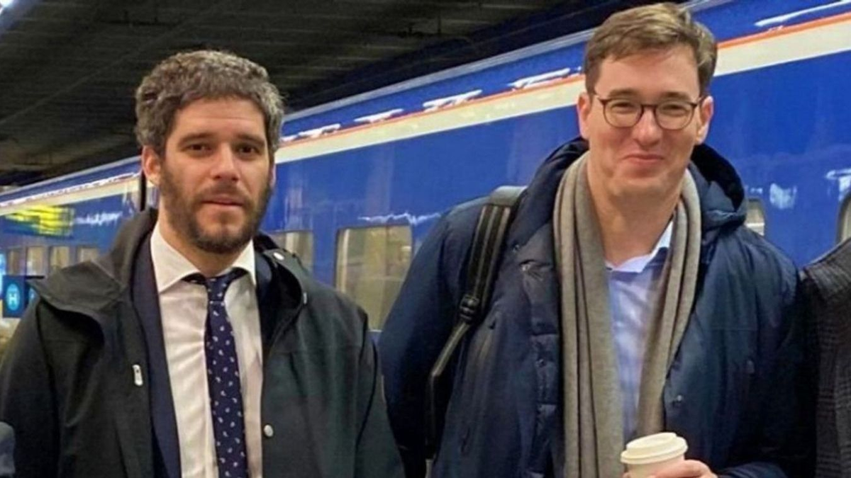 A CNN és az NBC News vezetőit is irányíthatták Korányiék