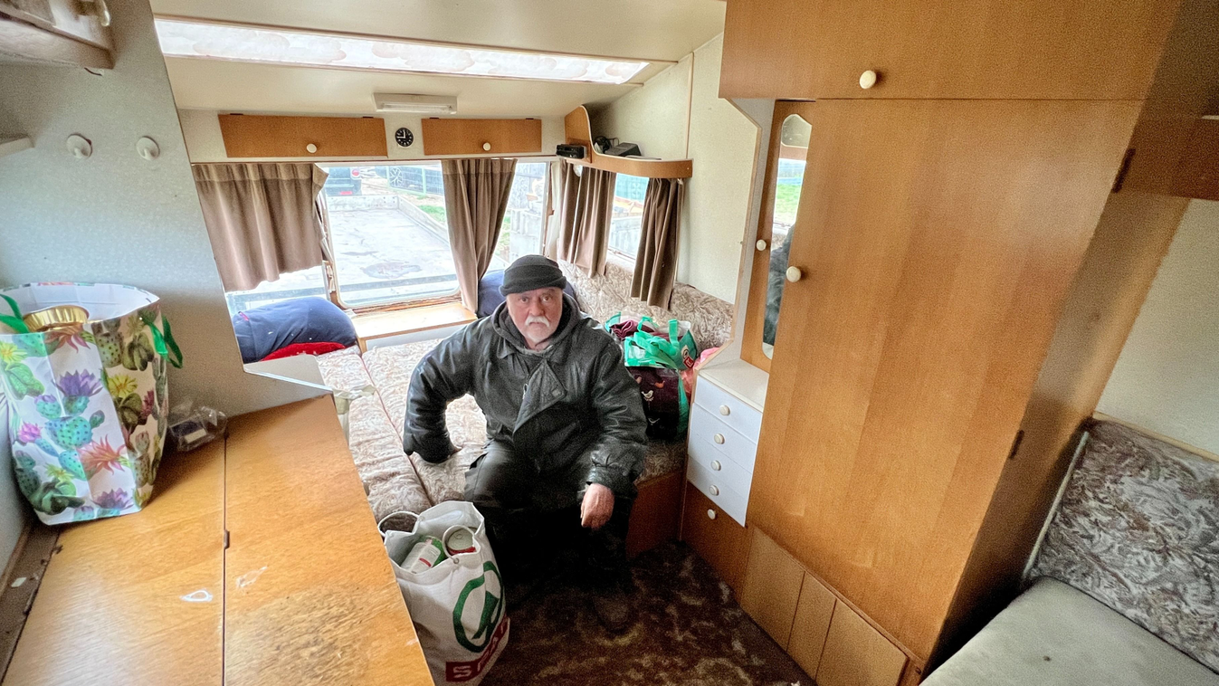 „Rám fért már a pihenés” – ezt tervezi Zoltán, a csepeli hajléktalan, akinek 4 hónap után van végre hol aludnia