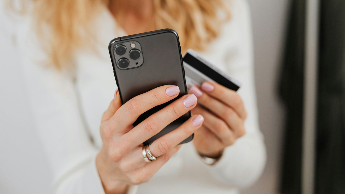 Így próbálnak a Vodafone nevében adatokat lopni a csalók – Ez lett gyanús olvasónknak