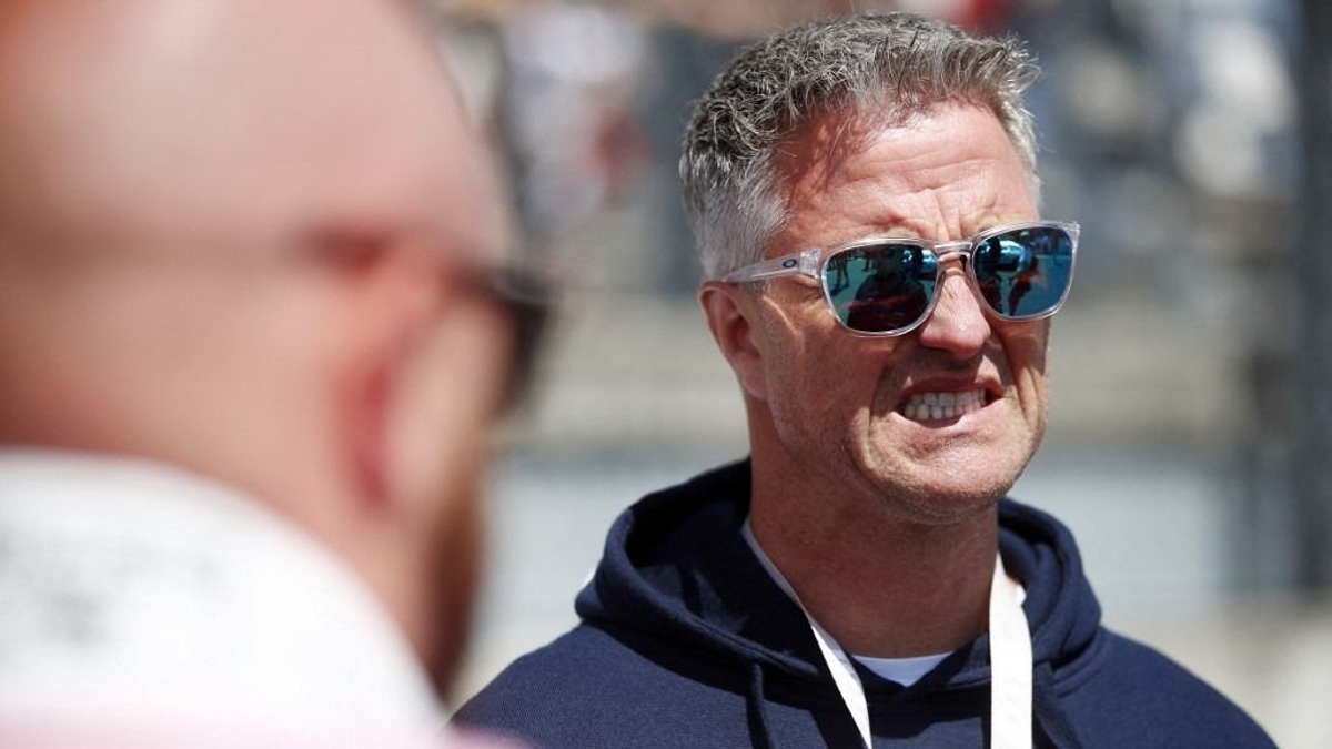 Áll a bál a Forma-1-ben, Ralf Schumacher beleszállt Hamiltonba és Alonsóba