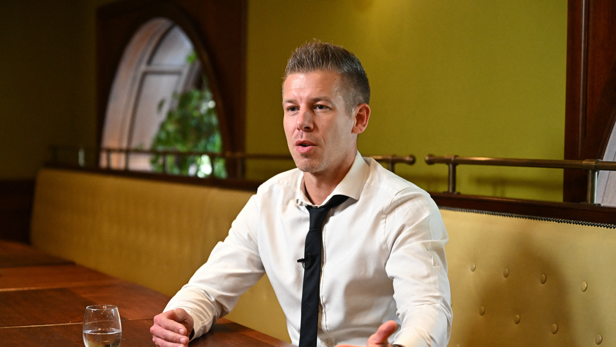 Magyar Pétert a baloldalon is támadják: „erőszakos ember, aki bántalmazta a feleségét”