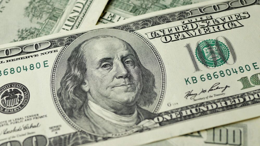 100,Dollars,Bill,And,Portrait,Benjamin,Franklin,On,Usa,Money, dollár, 100 dolláros, Benjamin Franklin