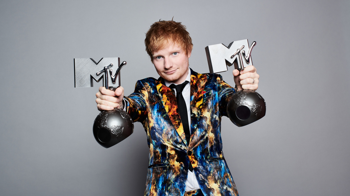 A fél internet Ed Sheeran képén nevet – Így kívánt boldog húsvétot az énekes