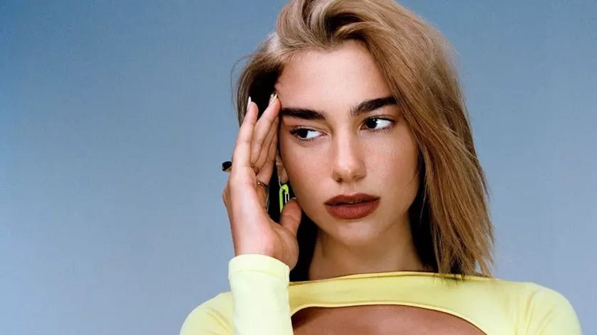 Dua Lipa olyat tett, amit nem minden rajongója fog megbocsátani neki – Videó