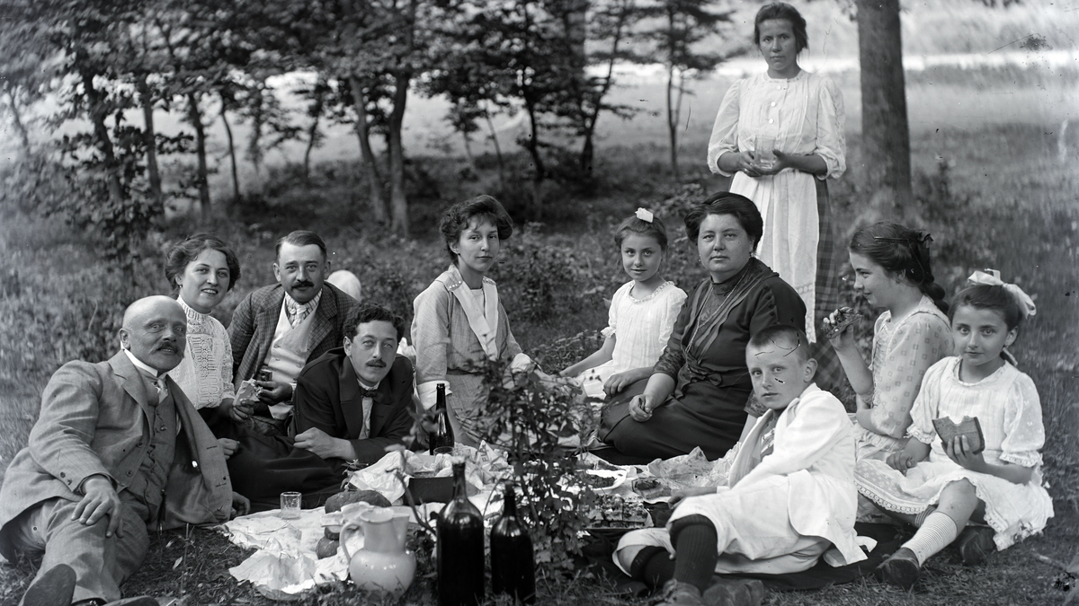 Így piknikeztünk az elmúlt 100 évben