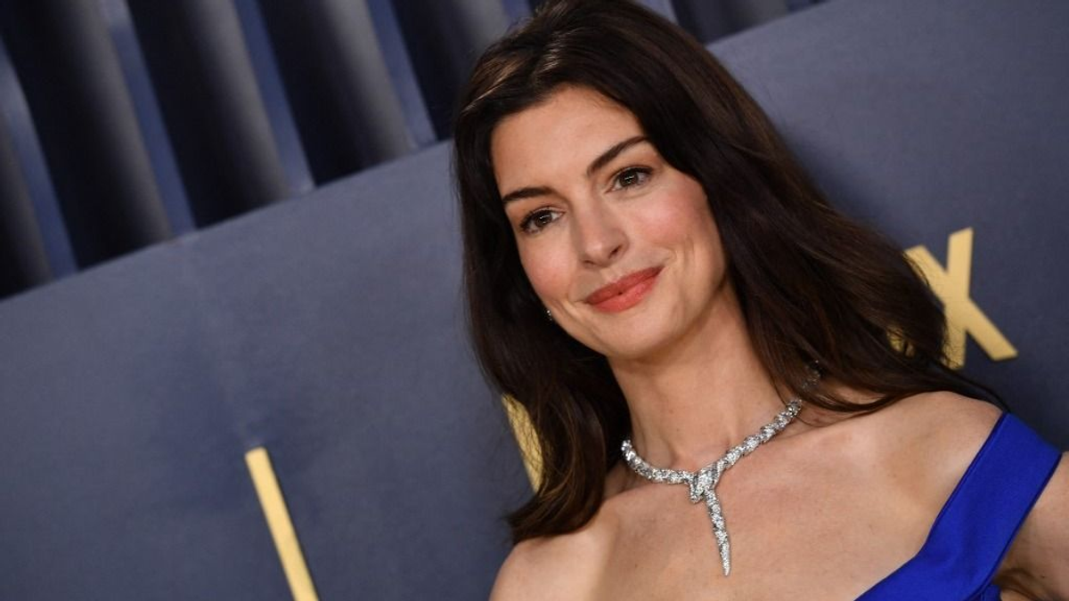 Zseniális: injekció és rúzs nélkül varázsol meseszép ajkakat Anne Hathaway