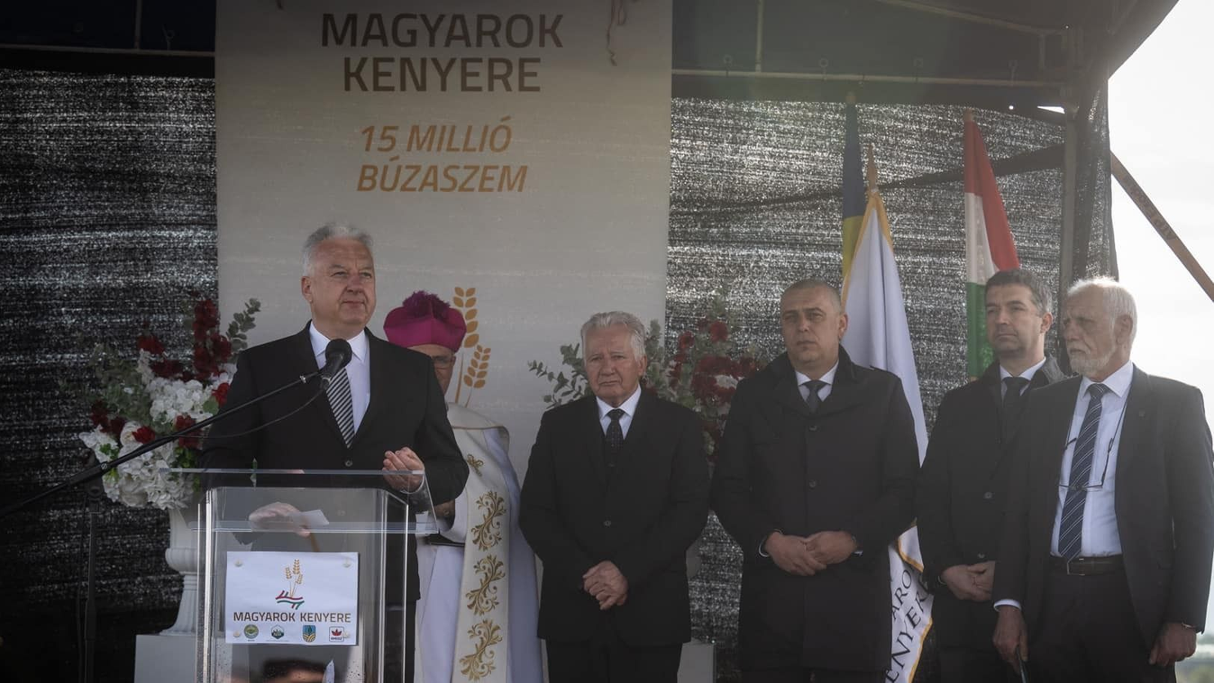 Semjén Zsolt: a Magyarok kenyere ünnep, a búza- és kenyérszentelés ünnepe a magyar nemzet egységéről szól