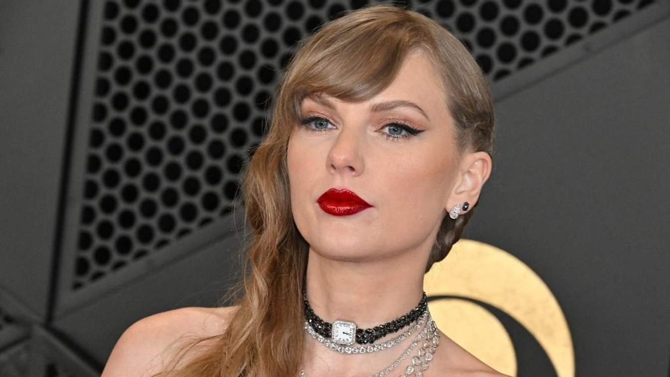 Pikáns botrányba keveredett Taylor Swift: Intim képek árasztották el róla a netet