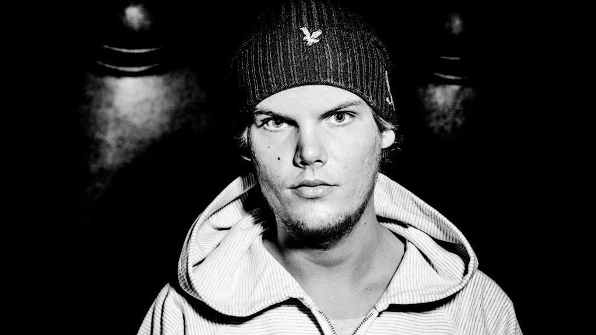 Rejtélyes tragédia: Meghalt Avicii barátnője