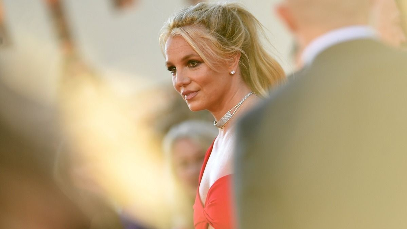 Mentő rohant a helyszínre: Britney Spears megint összeomlott