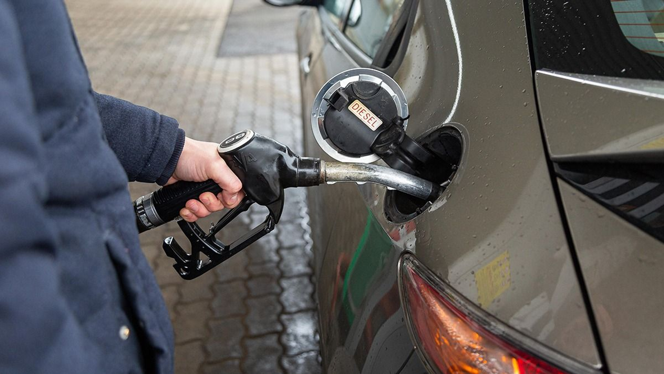 Nincs megállás: még tovább csökken az üzemanyag ára