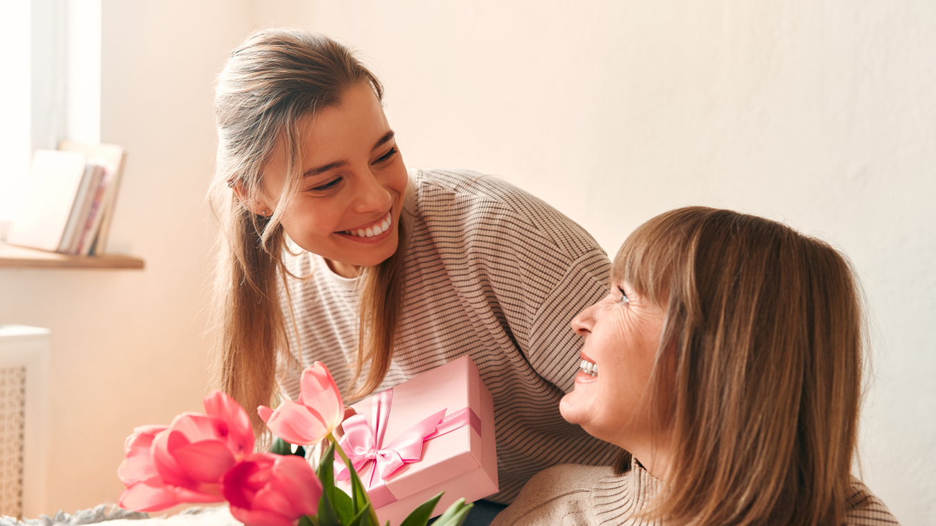 Kása, gyurma, virág - A Metropol olvasói így köszöntik fel édesanyjukat Anyák napján