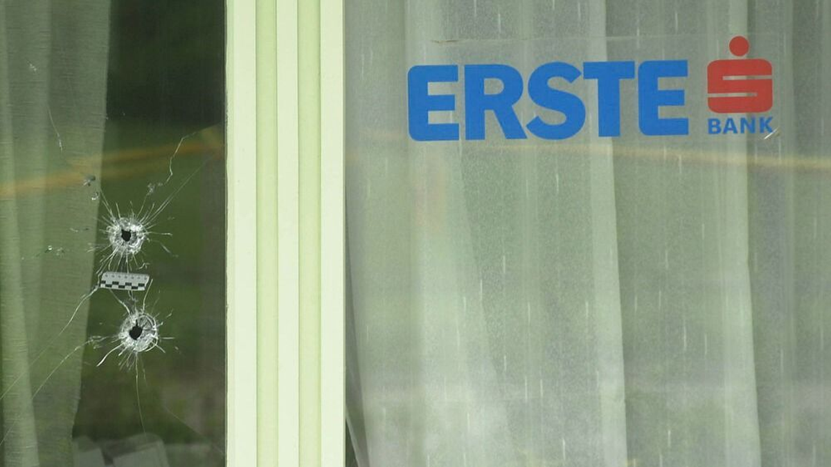 8 ártatlan halt meg egy bankrablás közben: ma van a móri mészárlás évfordulója