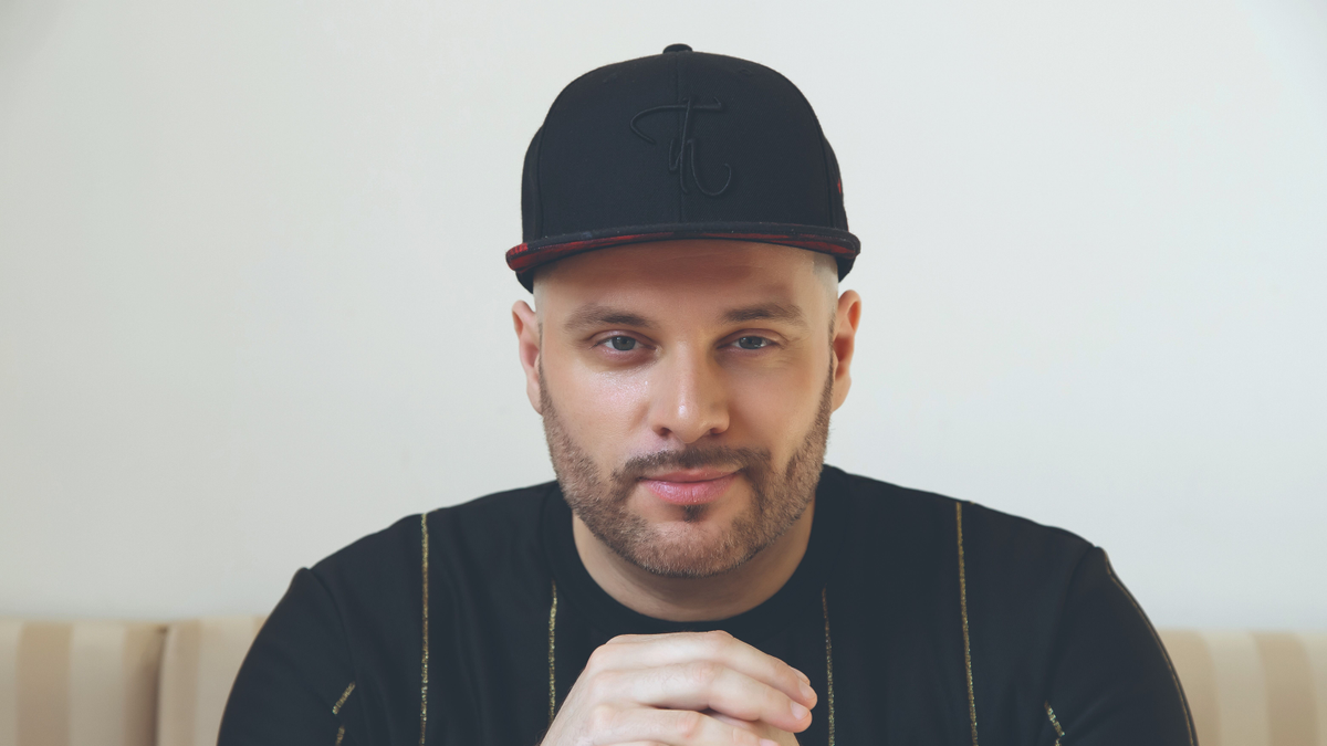 Takács Nikolas kétlaki életet szeretne