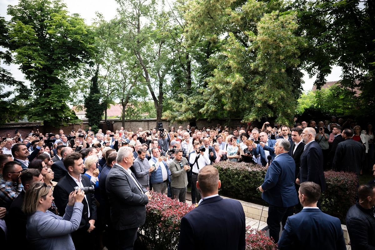 TÖRÖK László; KELEMEN Hunor; ORBÁN Viktor