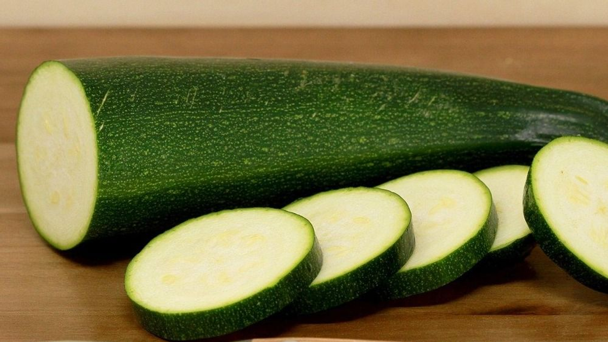 Két fő hozzávaló kell ehhez a gyors és mennyei finom cukkinis recepthez