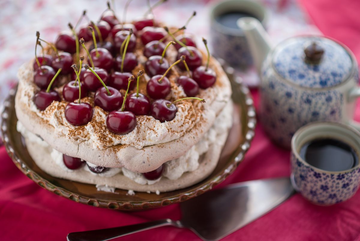 Meggyes pavlova, recept, Fanny magazin