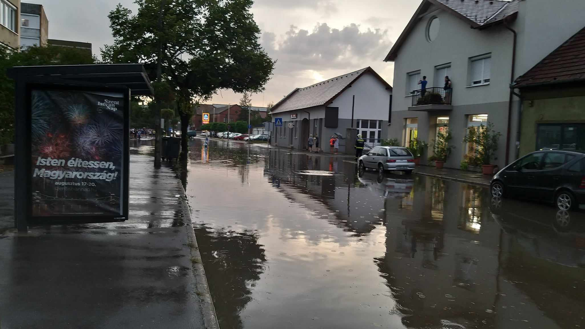 Országszerte vihar tombolt, néhol elöntötte a víz az utcákat – Galéria