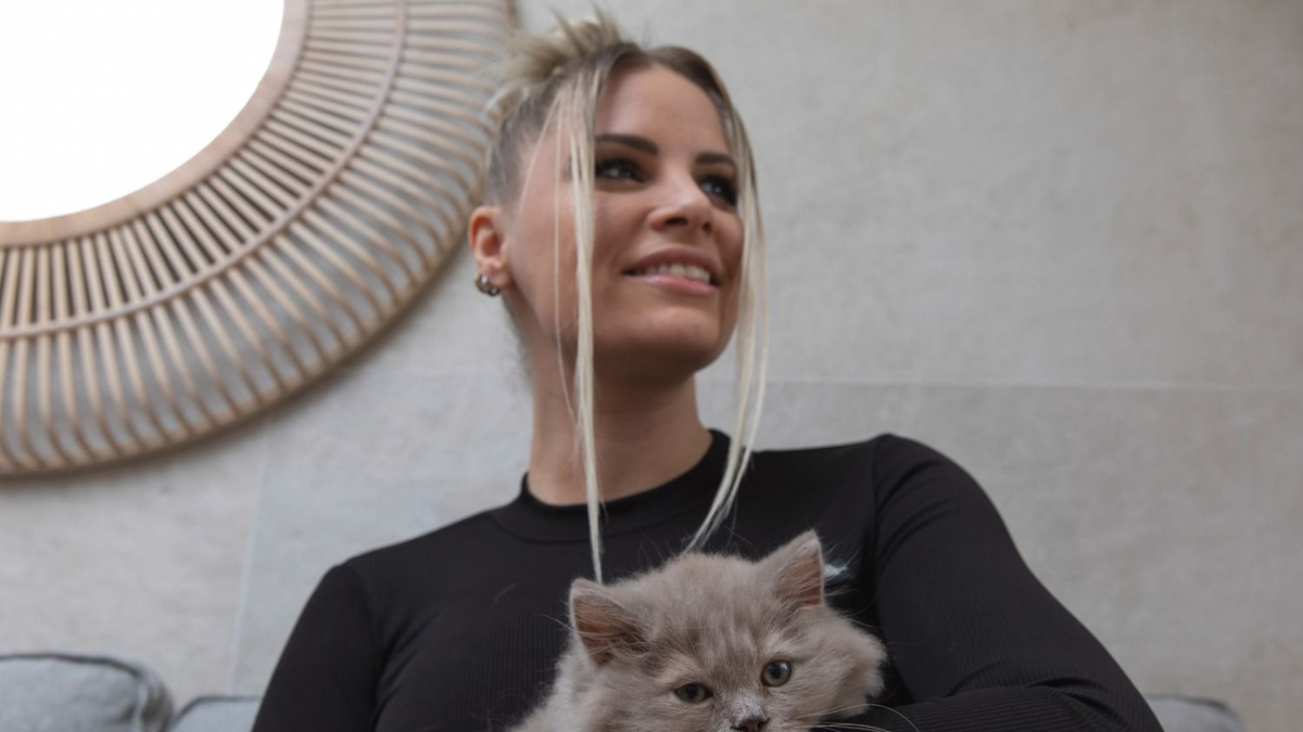 Kilógtak a mellei a Dancing with the Stars szépségének a ruhájából