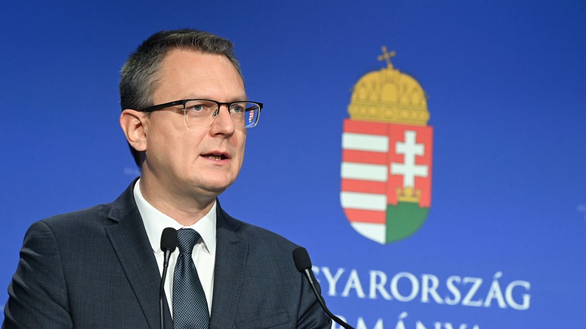 Rétvári Bence: „Minden idők legnagyobb pedagógus béremelése zajlik” – Részletek