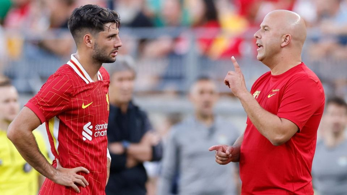Szoboszlai a kispadon ragadhat a Liverpoolban