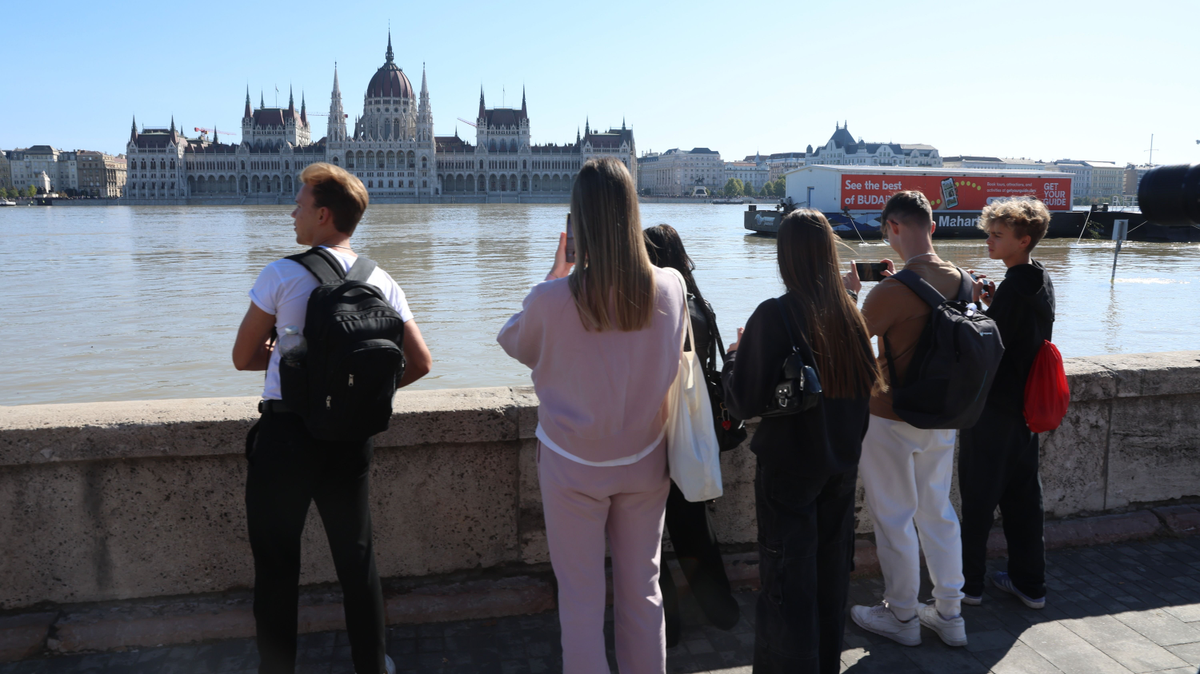 Így tetőzött a Duna Budapesten