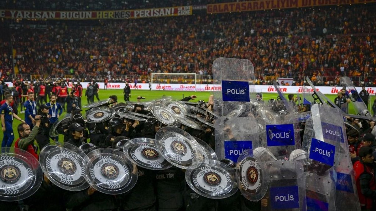 Sallai Roland mennyből a pokolba tart a Galatánál