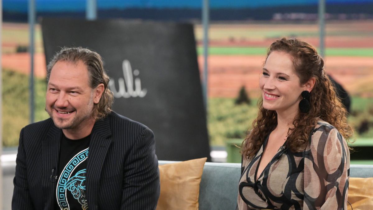 Miller Zoltán és Vágó Bernadett lánya iskolás lett